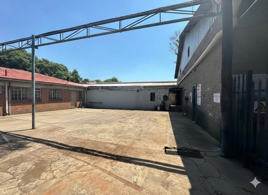 To Let commercial Property for Rent in Oos Einde North West